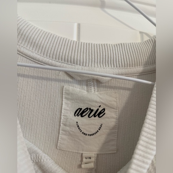 AERIE CREWNECK - Picture 2 of 3